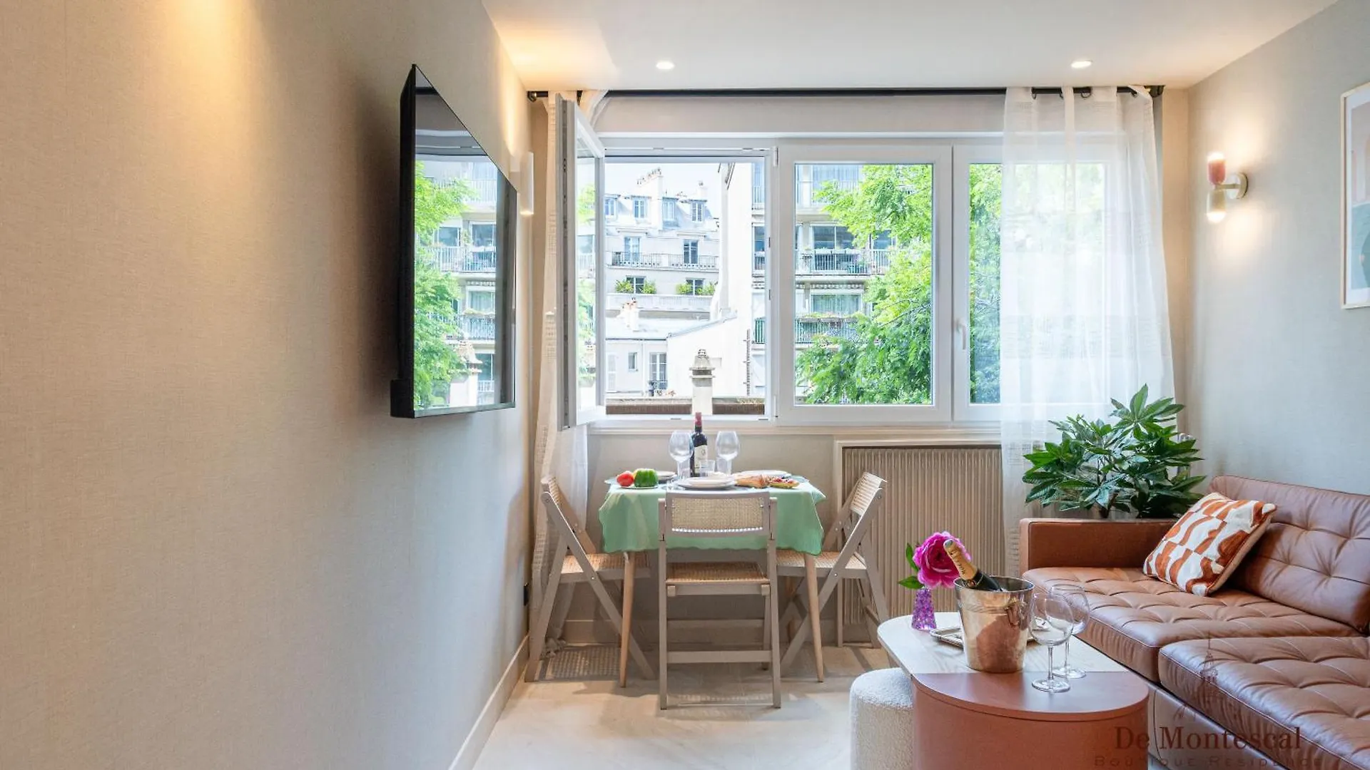 De Montescal Montparnasse Ac In A Prime Location 22 -36m2 * パリ