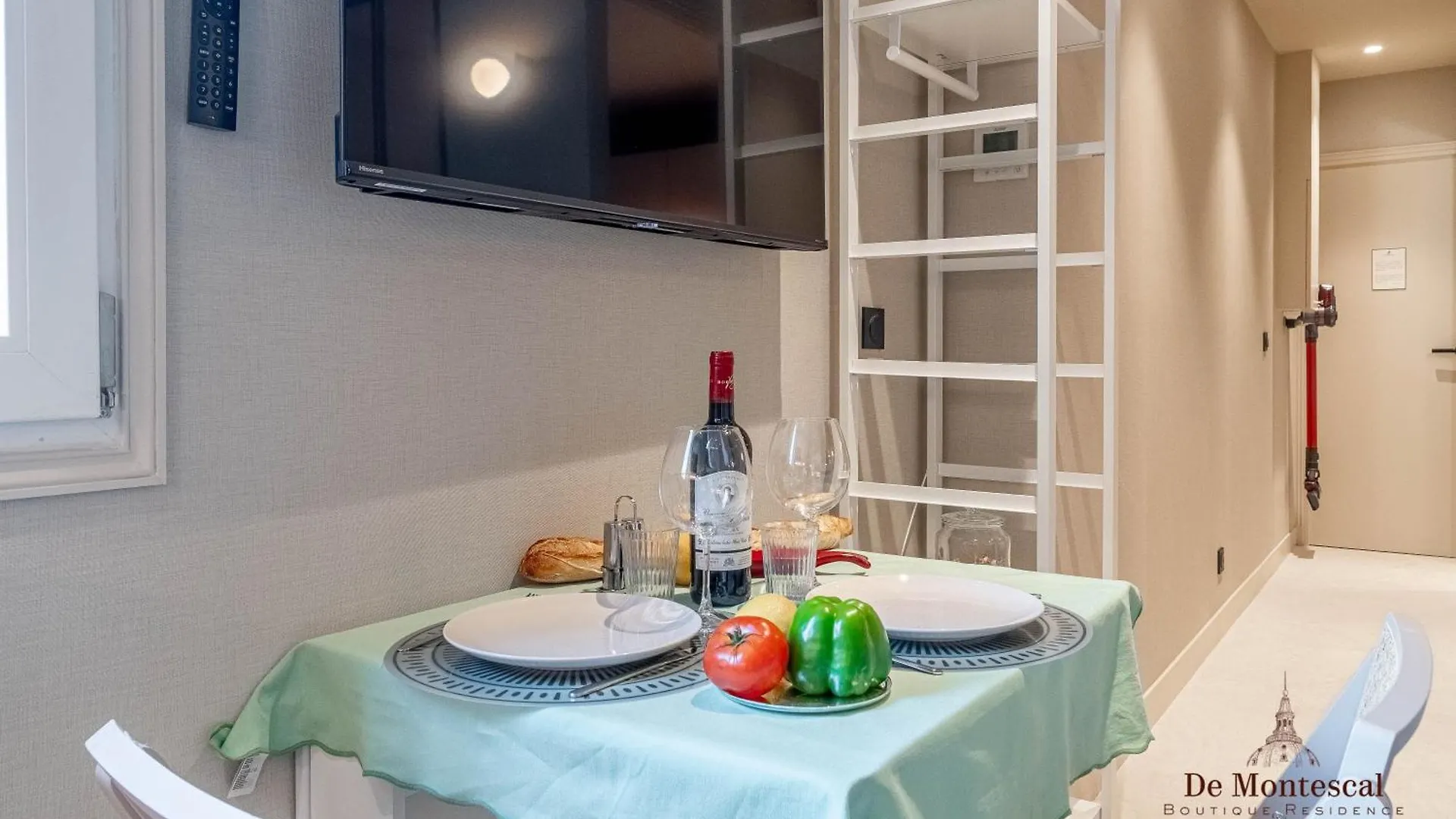 Apartment De Montescal Montparnasse Ac In A Prime Location 22 -36m2