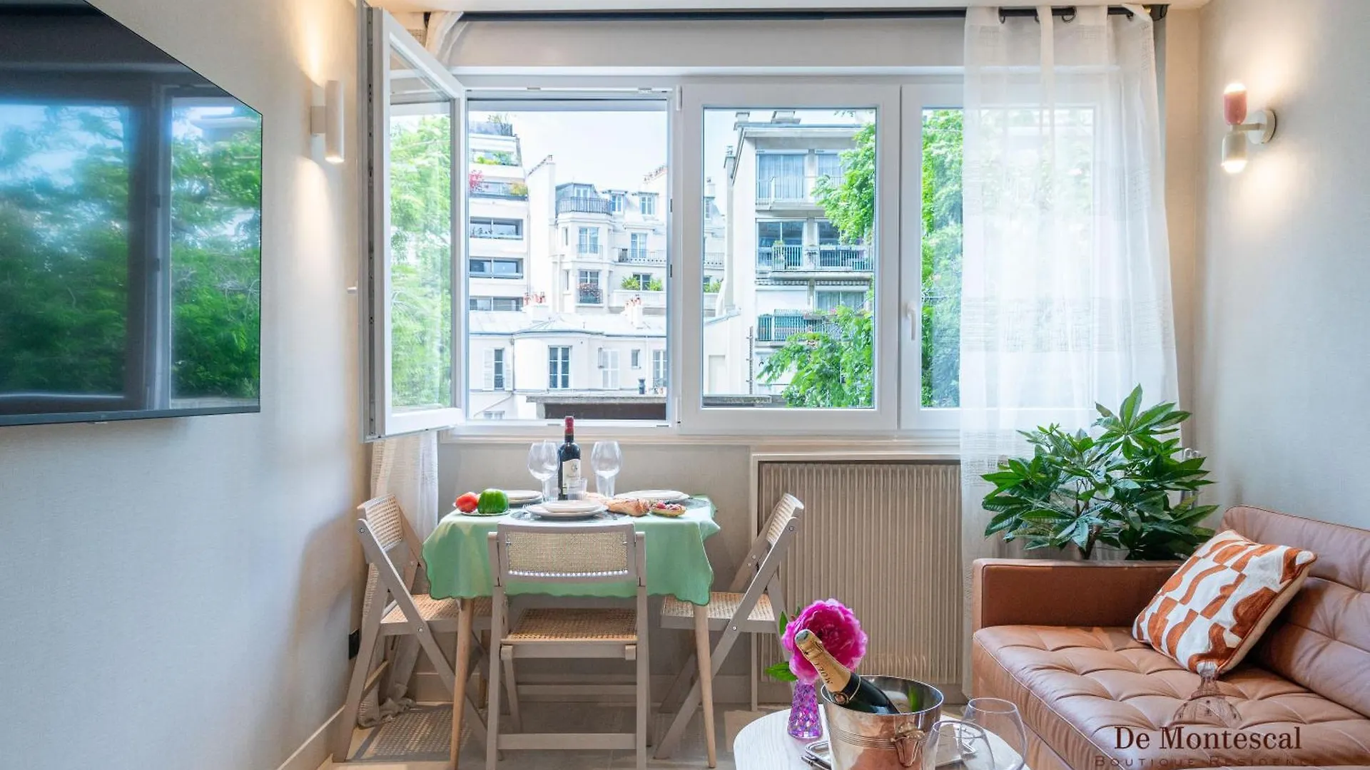 Apartment De Montescal Montparnasse Ac In A Prime Location 22 -36m2 *