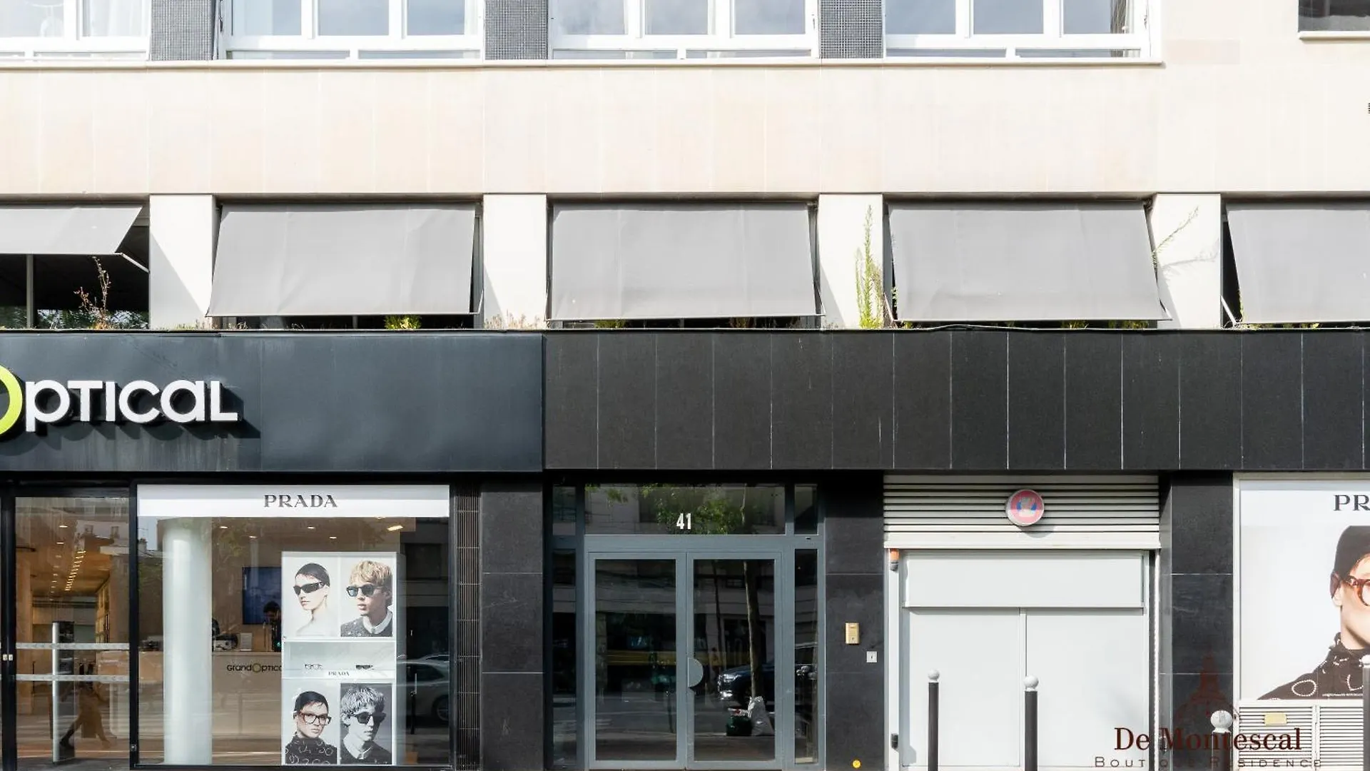 De Montescal Montparnasse Ac In A Prime Location 22 -36m2 Apartment