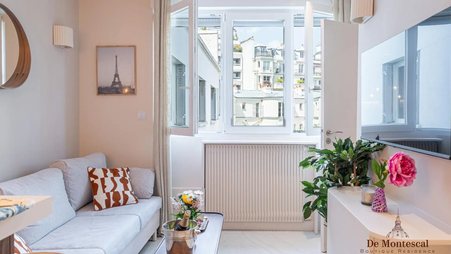De Montescal Montparnasse Ac In A Prime Location 22 -36m2 Apartment *